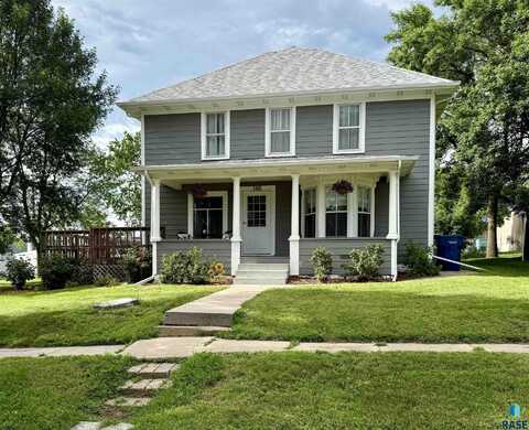150 Nidaros Ave, Baltic, SD 57003