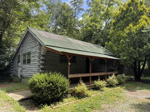 2471 Upper Middle Creek Road, Sevierville, TN 37876