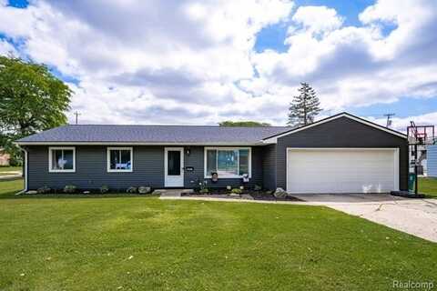 803 S Dayton Street, Davison, MI 48423
