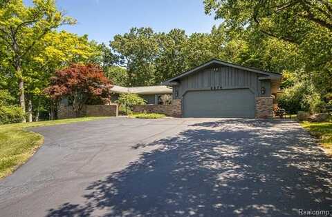 6674 Balmoral Terrace, Clarkston, MI 48346