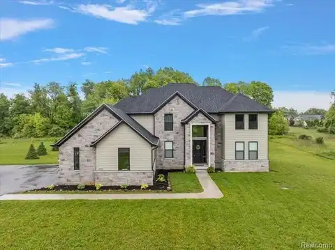 5344 Birch Drive, Springfield, MI 48350
