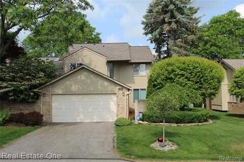4027 Foxpointe Drive, West Bloomfield, MI 48323