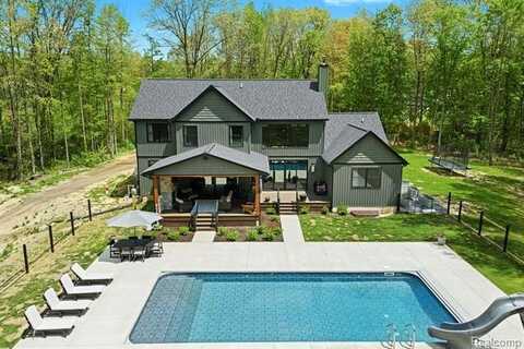 4286 CENTER Road, Linden, MI 48451