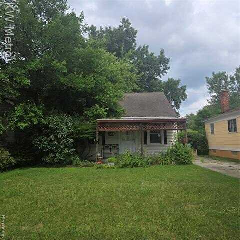 23824 Tuscany Avenue, Eastpointe, MI 48021