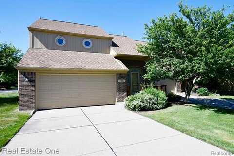 2251 CRYSTAL Drive, Rochester Hills, MI 48309