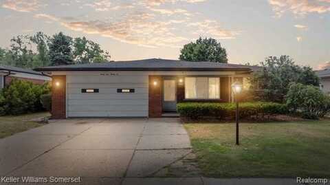 2426 Antonia Lane, Warren, MI 48091