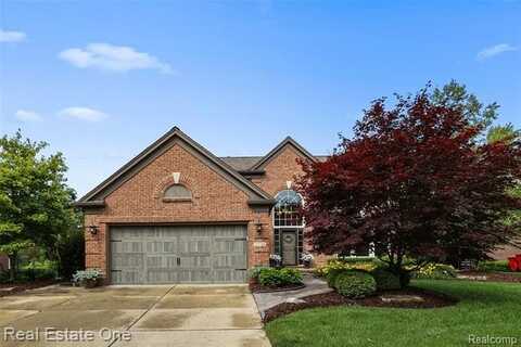 17734 Huron Drive, Macomb, MI 48042