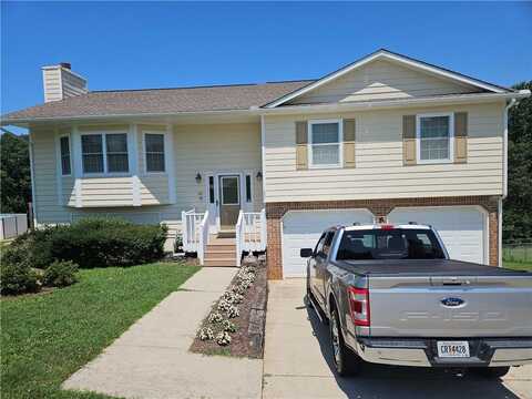 4642 Quail Pointe Drive, Flowery Branch, GA 30542