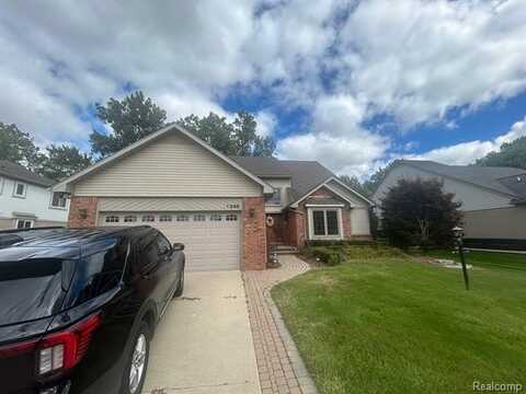 1396 BEMBRIDGE Drive, Rochester Hills, MI 48307