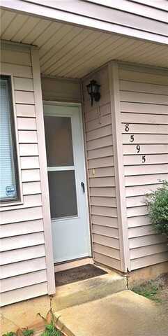 8595 PARKSIDE Drive, Jonesboro, GA 30238