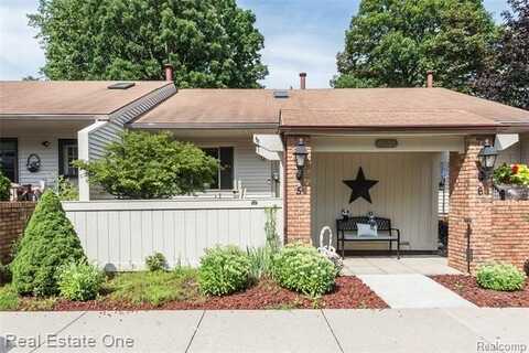 25748 LEXINGTON DR., South Lyon, MI 48178
