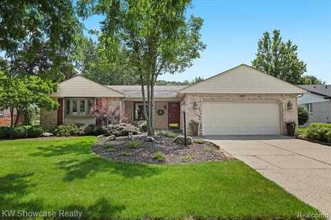 828 Thurber Drive, Troy, MI 48085