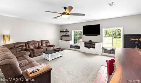 1318 Gray Haven Lane, Brighton, MI 48114