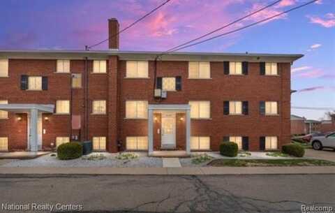 8160 CRESTVIEW DRIVE #2 Drive, Sterling Heights, MI 48312