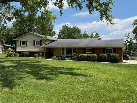 26158 Meadowview Drive, Farmington Hills, MI 48331