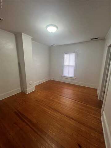 1041 Chesapeake Avenue, Chesapeake, VA 23324