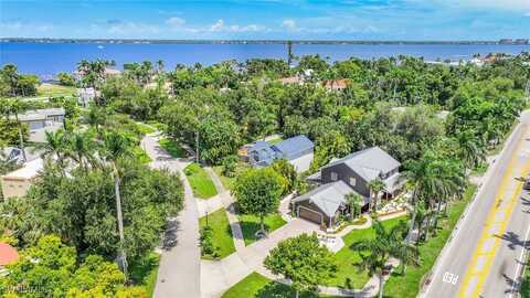 1375 Barcelona Avenue, Fort Myers, FL 33901