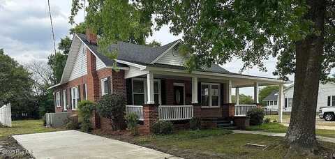 3902 W Wilson Street, Farmville, NC 27828