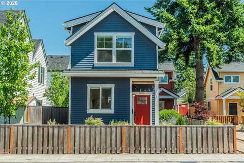 6520 SE 70TH AVE, Portland, OR 97206