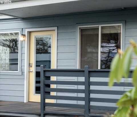1300 NE 68TH AVE, Portland, OR 97213