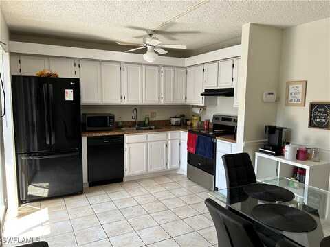 5201 Cedarbend Drive unit: 2, Fort Myers, FL 33919