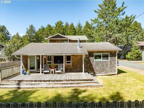296 E JACKSON ST, Cannon Beach, OR 97110