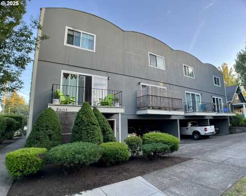 8805 SE 17TH AVE, Portland, OR 97202