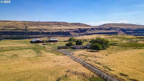 9230 STATE ROUTE 14, Wishram, WA 98673
