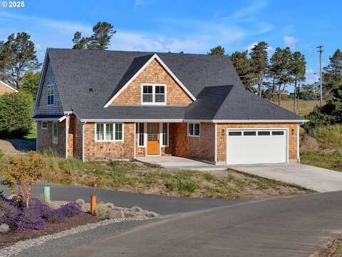 645 MEADOW LN, Gearhart, OR 97138