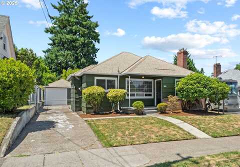 6105 NE 18TH AVE, Portland, OR 97211