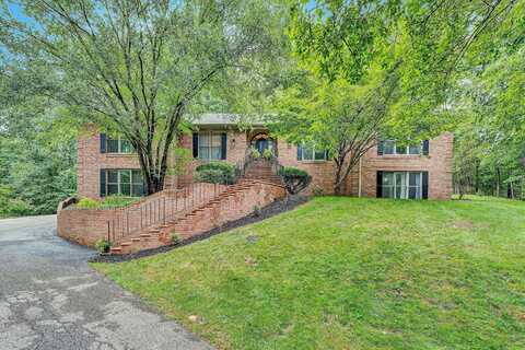 7730 Old Mill Forest DR, Roanoke, VA 24018