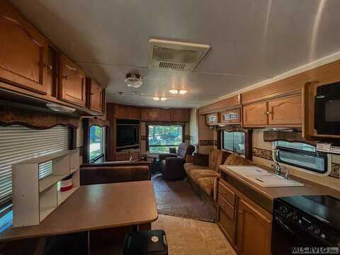 106 Hunting Trail, Bracey, VA 23919