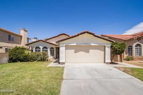 43906 Broadwater Avenue, Lancaster, CA 93535