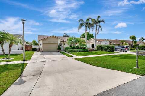 23084 SW 54th Avenue, Boca Raton, FL 33433