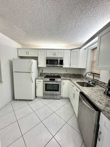 9370 SW 8th Street, Boca Raton, FL 33428