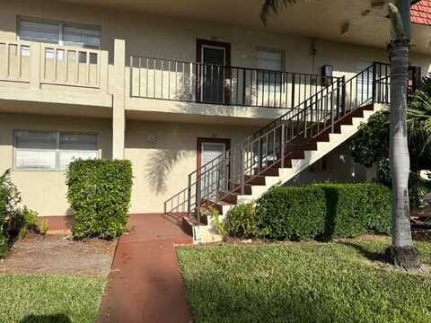2 Abbey Lane, Delray Beach, FL 33446