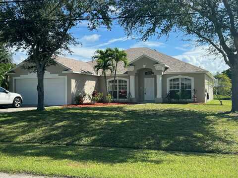 518 SE Nome Drive, Port Saint Lucie, FL 34984