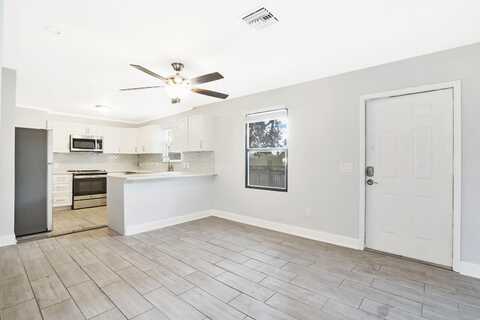 610 SE 2nd Avenue, Delray Beach, FL 33483