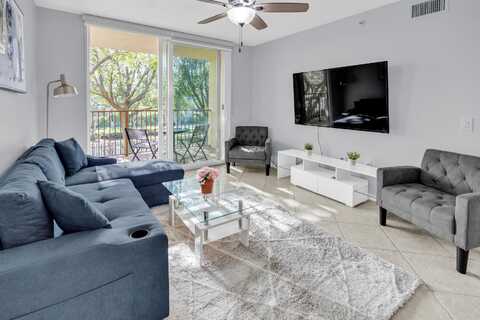 214 Villa Circle, Boynton Beach, FL 33435