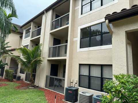 4261 W Mcnab Road, Pompano Beach, FL 33069