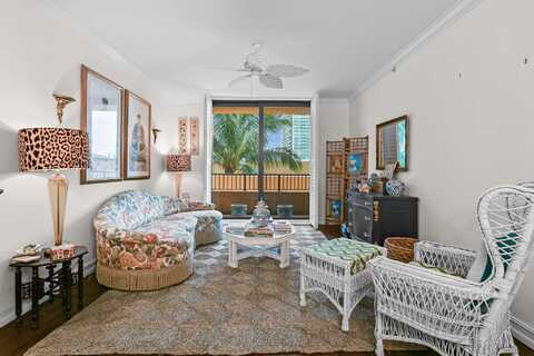 651 Okeechobee Boulevard, West Palm Beach, FL 33401