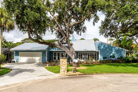 2 Palm Court, Stuart, FL 34996