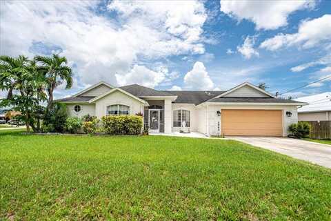 2962 SE Bella Road, Port Saint Lucie, FL 34984