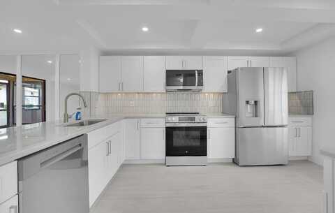 3373 Lucerne Park Drive, Greenacres, FL 33467