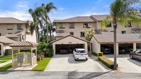 210 Captains Walk, Delray Beach, FL 33483