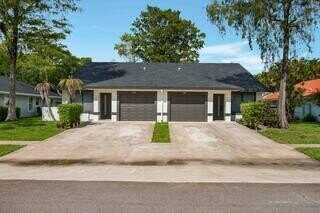 1151 Mulberry Place, Wellington, FL 33414
