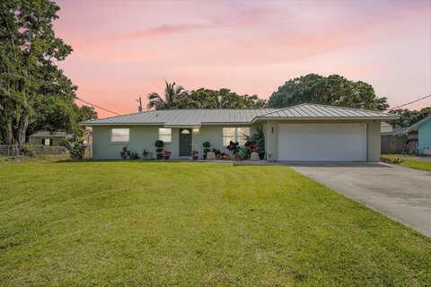 905 Scott Street, Fort Pierce, FL 34982