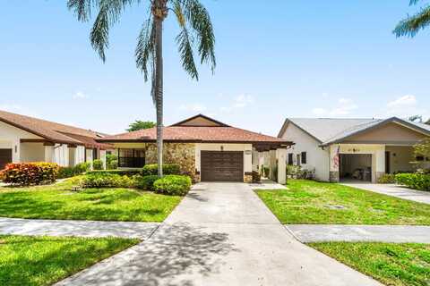 4932 Boxwood Circle, Boynton Beach, FL 33436