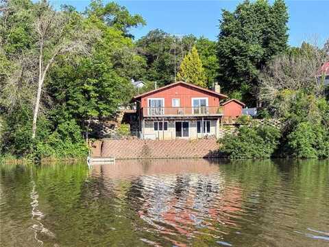40402 Ryans Bay Road, Zumbro Falls, MN 55991