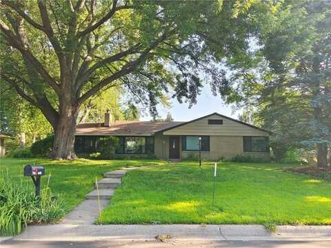 1535 Transit Avenue, Roseville, MN 55113